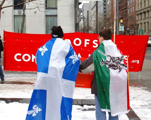 drapeaux patriote et Profs contre la hausse