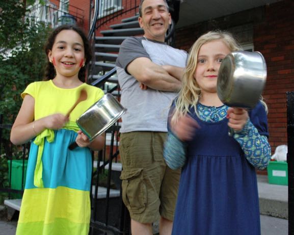 Enfants aux casseroles