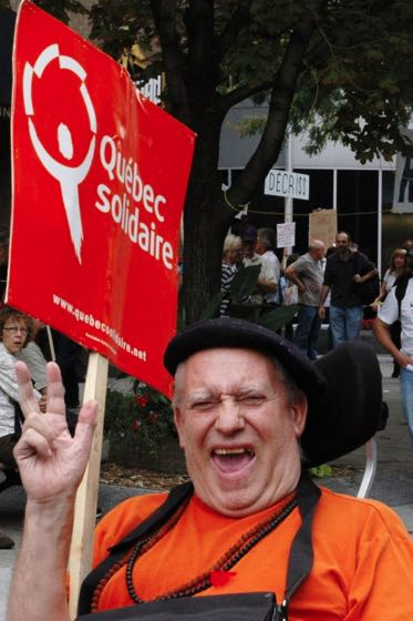 Monsieur au large sourire  24-09-2011 14-24-03