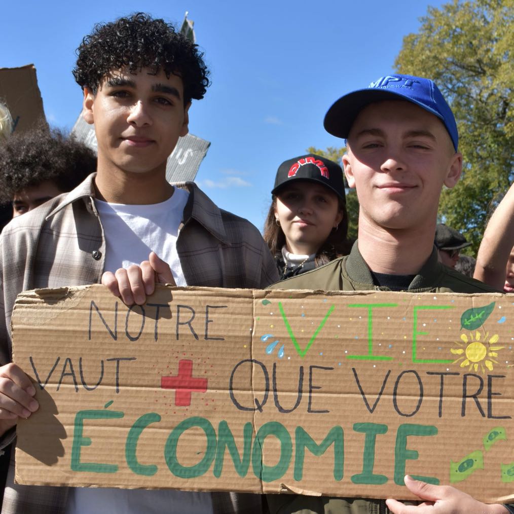 Notre vie plus que votre économie