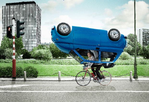 Byciclette portant une auto